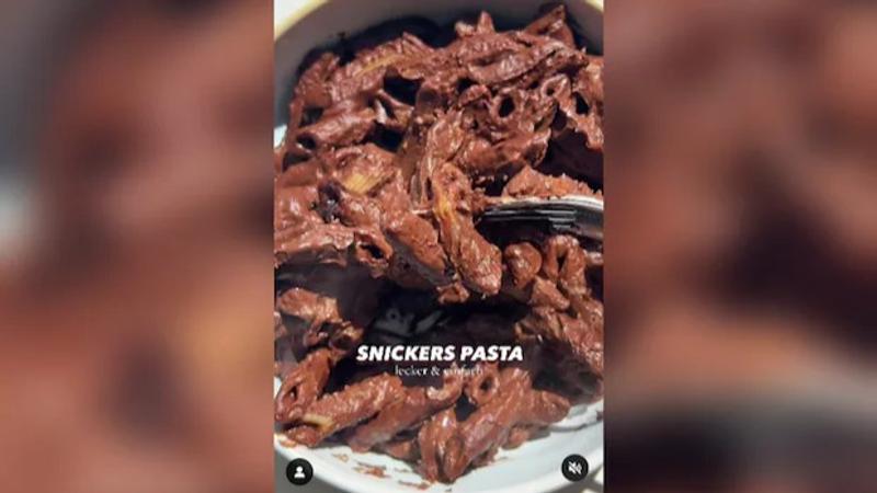 Snickers pasta