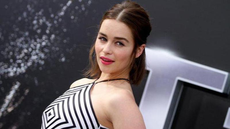 Emilia Clarke promises virtual dinner date in exchange for COVID-19 donation