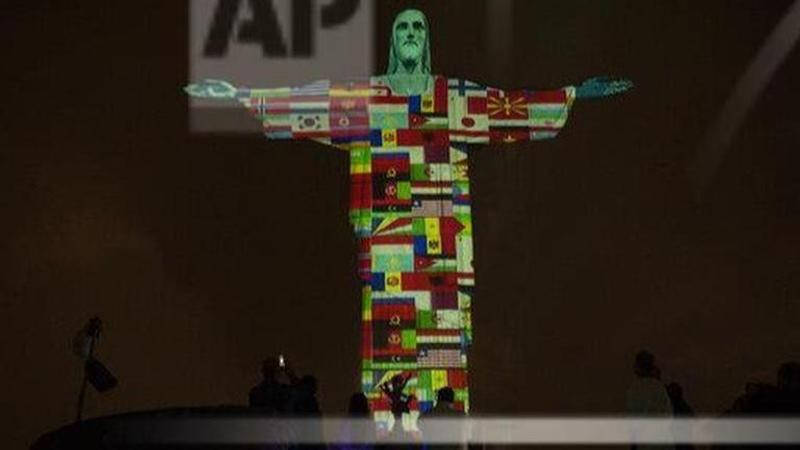 Rio's Christ statue lit up for virus victims