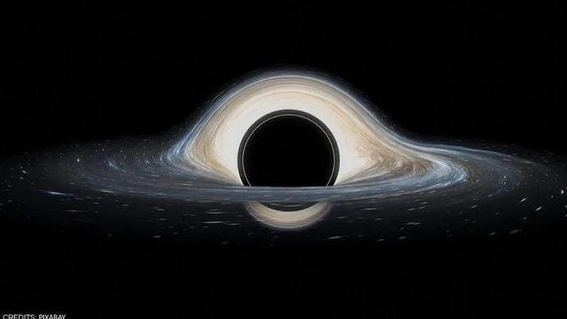 New study suggests a relation between the feeding pattern of a black hole and its mass