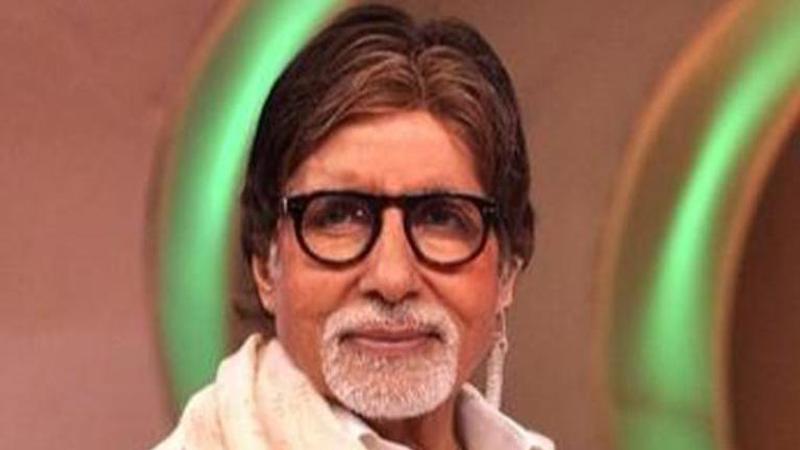 Amitabh Bachchan recalls his father's inspirational words with a beautiful post;See Inside