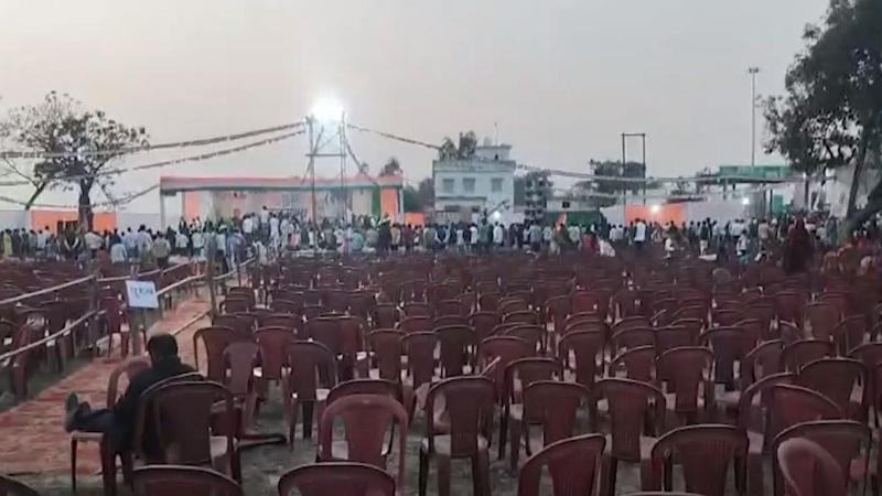 Empty chairs during Rahul Gandhi's Bharat Jodo Yatra in Amethi