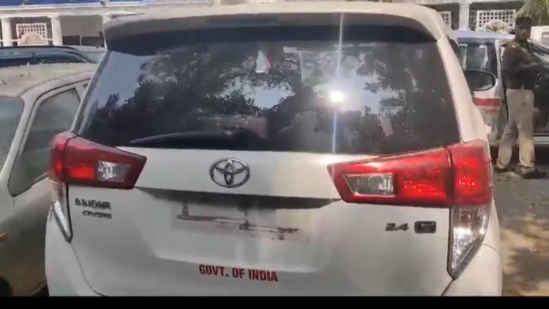 Security Alert At Tughlaq Road After 2SUVs Spotted With Same Number Plate