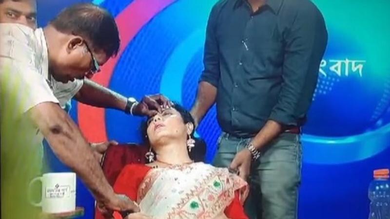 TV Anchor Faints On-Air Reporting Live Heatwave Updates in Kolkata.