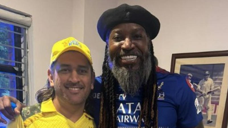 MS Dhoni and Chris Gayle