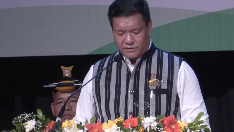 Pema Khandu 