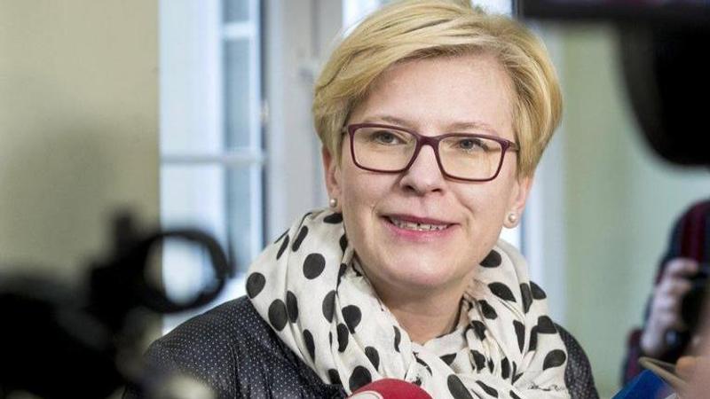 Lithuania's parliament approves new PM, before closure due to coronavirus