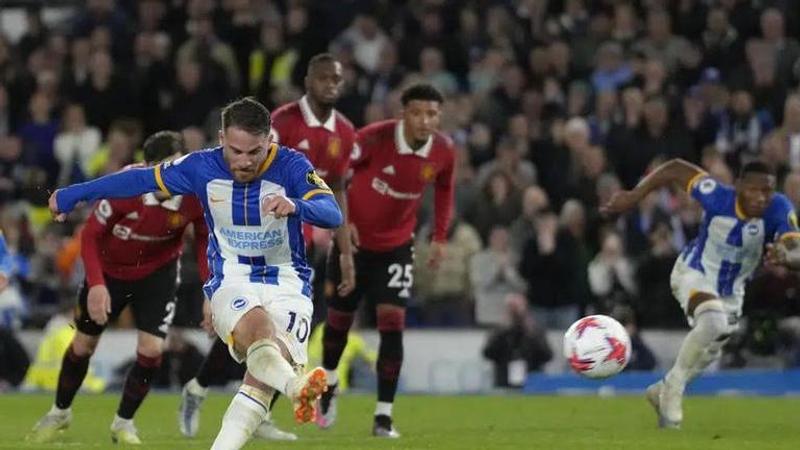 Alexis Mac Allister scores 99th-minute penalty for Brighton to beat Manchester United in the Premier League