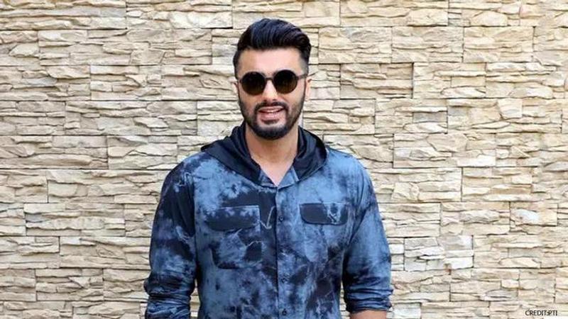 Arjun Kapoor recapitulates childhood memories with friends, shares a throwback picture