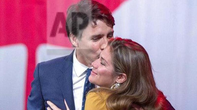 Trudeau, in quarantine, telegoverns Canada